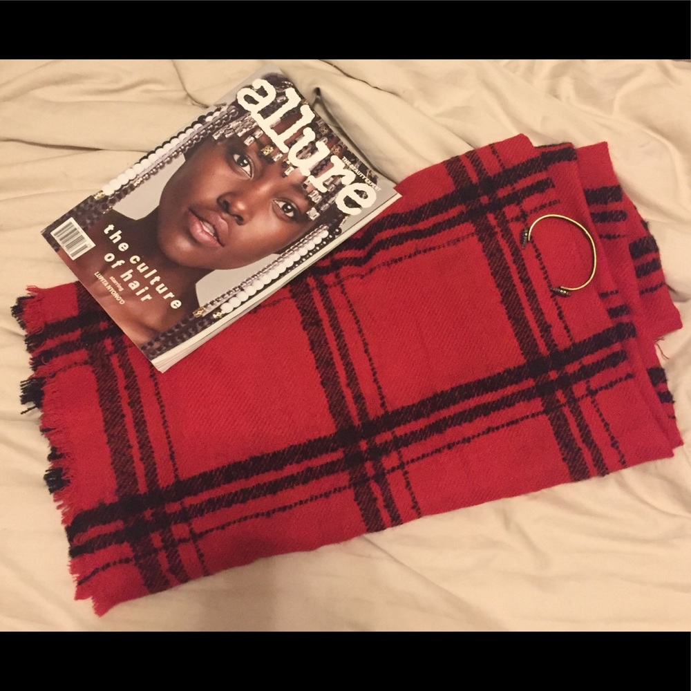 NWOT Plaid Blanket Scarf